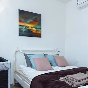 Amphora Luxury With Free Private Parking And Cozy Balcony , Budapesta Ungaria